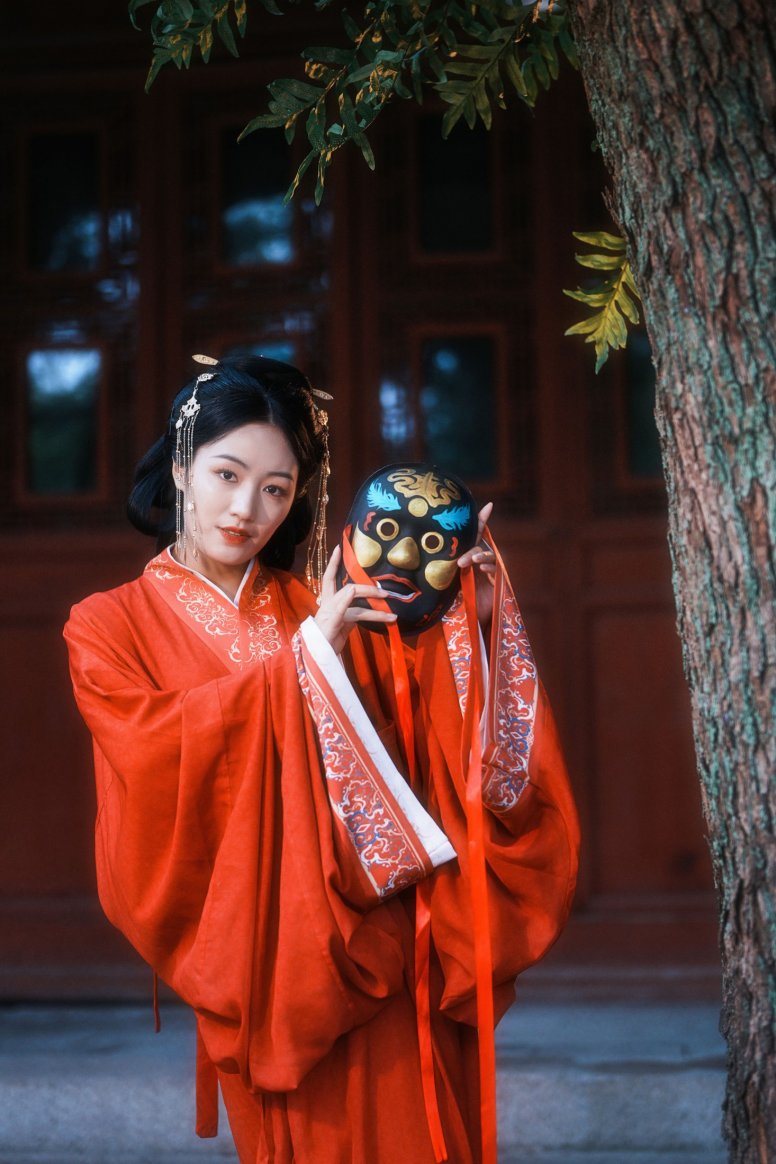 藤_藤藤小姐 – 《古风人像拍摄-华林寺-温馨》[14P]