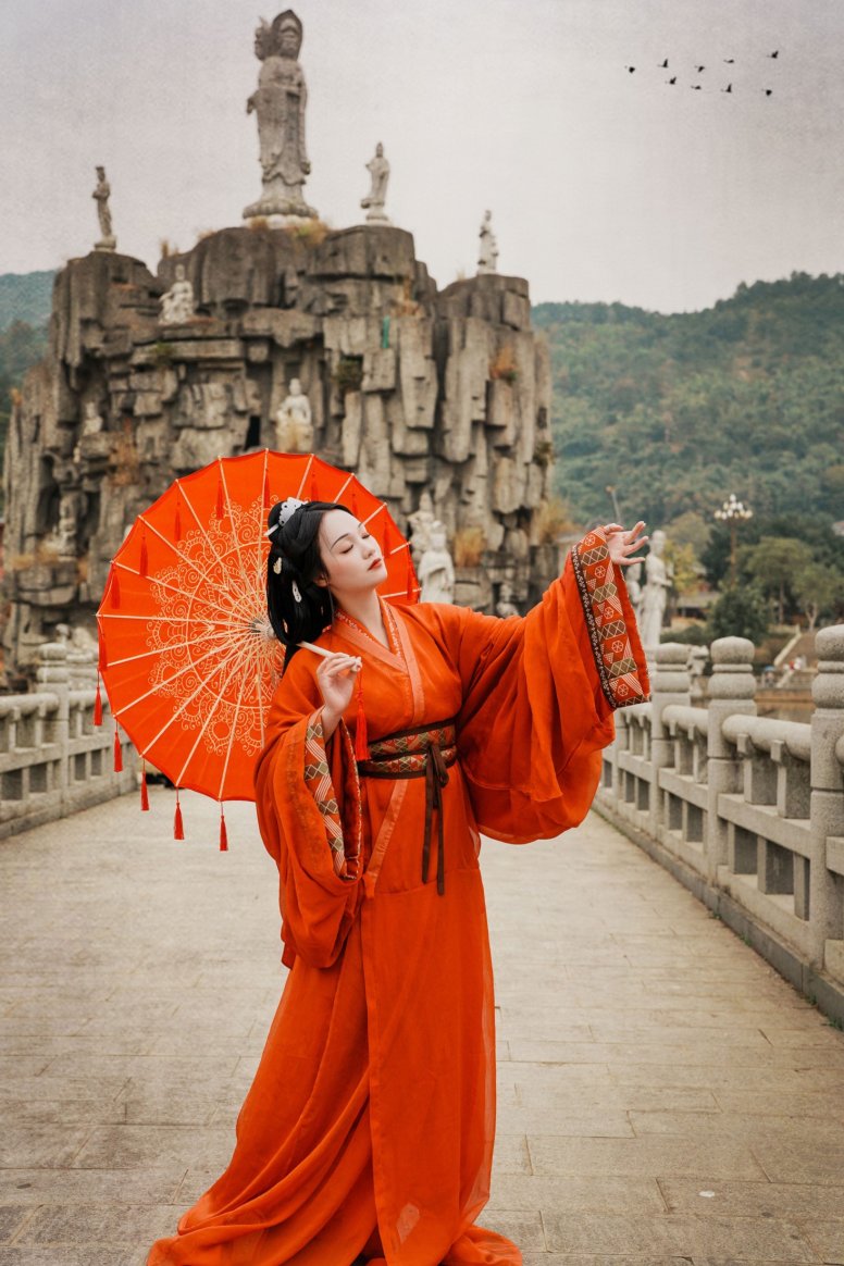 泱泱泱呀 – 《古风人像拍摄-万佛寺-泱泱》[31P]